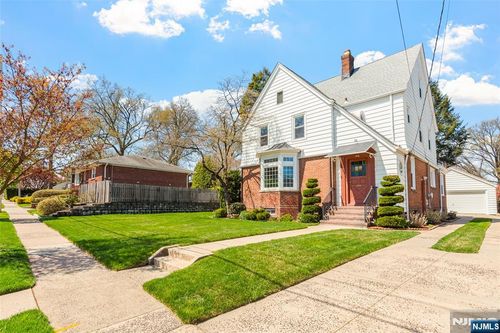 146 Irving Pl, Rutherford, NJ, 07070-1609 | Card Image