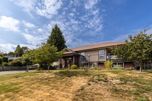 19075 60b Ave, Surrey, BC, V3S7T8 | Card Image