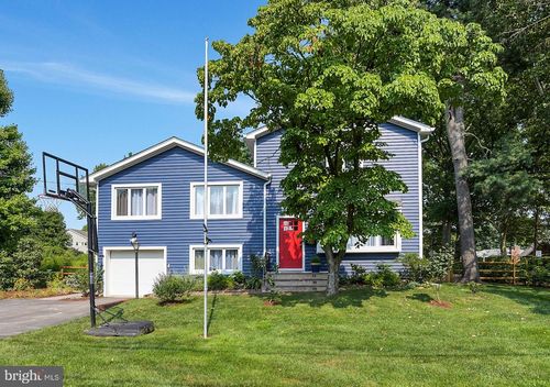 321 Walnut Ln, Princeton, NJ, 08540-3428 | Card Image