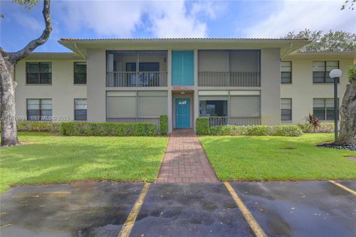 apt-203-9965 Pineapple Tree Dr, Boynton Beach, FL, 33436-3584 | Card Image