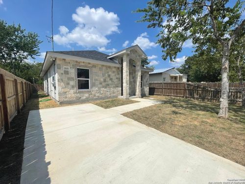 2115 Sw 19th St, San Antonio, TX, 78207-7848 | Card Image