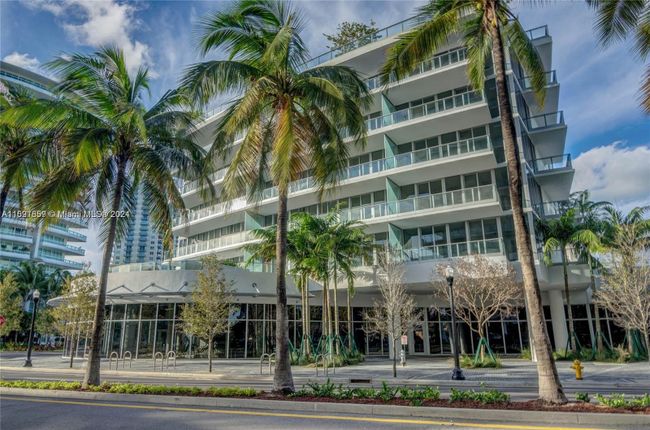 204 - 801 S Pointe Dr, Condo with 2 bedrooms, 2 bathrooms and null parking in Miami Beach FL | Image 44