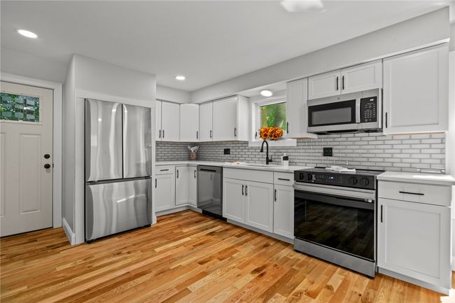28 Spring St, House other with 2 bedrooms, 2 bathrooms and 3 parking in Pascoag RI | Image 25