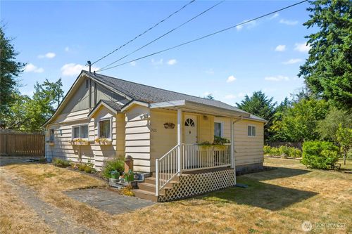 9601 12th Ave Nw, Seattle, WA, 98117-2236 | Card Image
