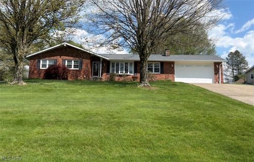 67541 W Almar Ln, Saint Clairsville, OH, 43950-8456 | Card Image