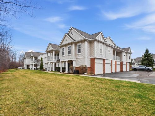 25675 Maritime Cir N, Harrison Township, MI, 48045-3069 | Card Image