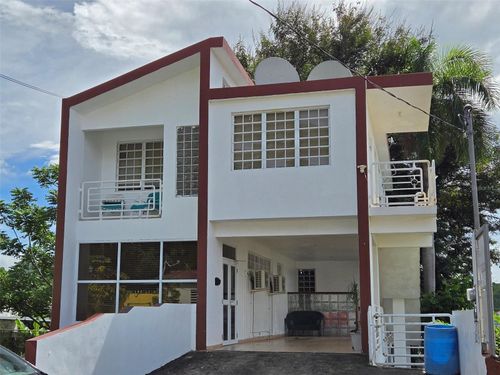 5 CALLE MARIANO QUINONES Pueblo Ward, COAMO, PR, 00769 | Card Image