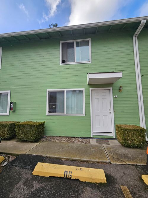 3-600 W 1st St, Phoenix, OR, 97535 | Card Image