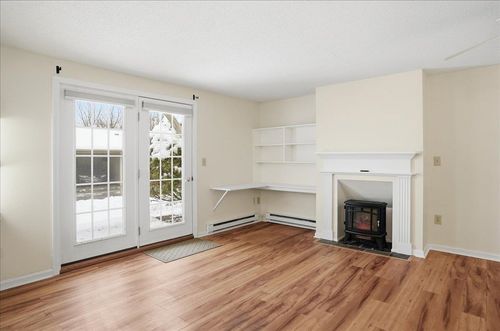 6133 The Terraces, Shelburne, VT, 05482-6666 | Card Image