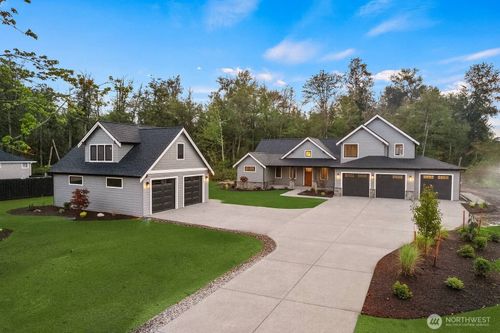 12107 Mundy Loss Rd E, Buckley, WA, 98321-9332 | Card Image