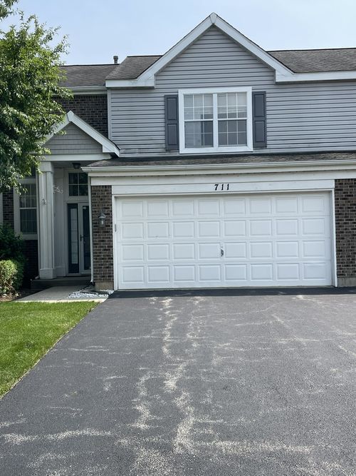 711-711 Savannah Lane, Crystal Lake, IL, 60014 | Card Image