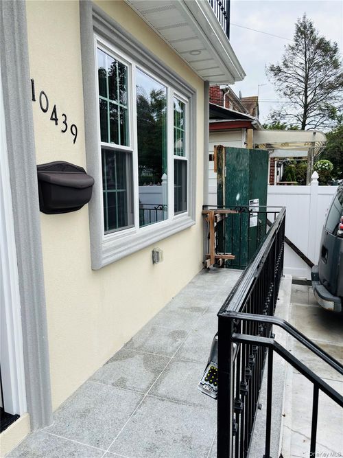 104 210 Street, New York, NY, 11429 | Card Image