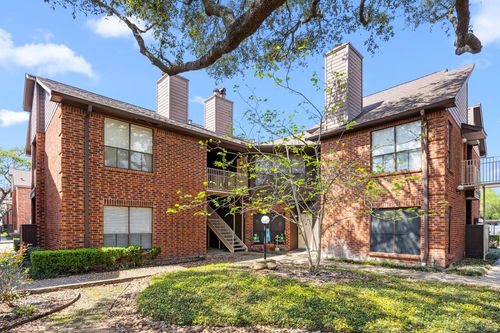 apt-120-3100 Walnut Bend Ln, Houston, TX, 77042-4771 | Card Image