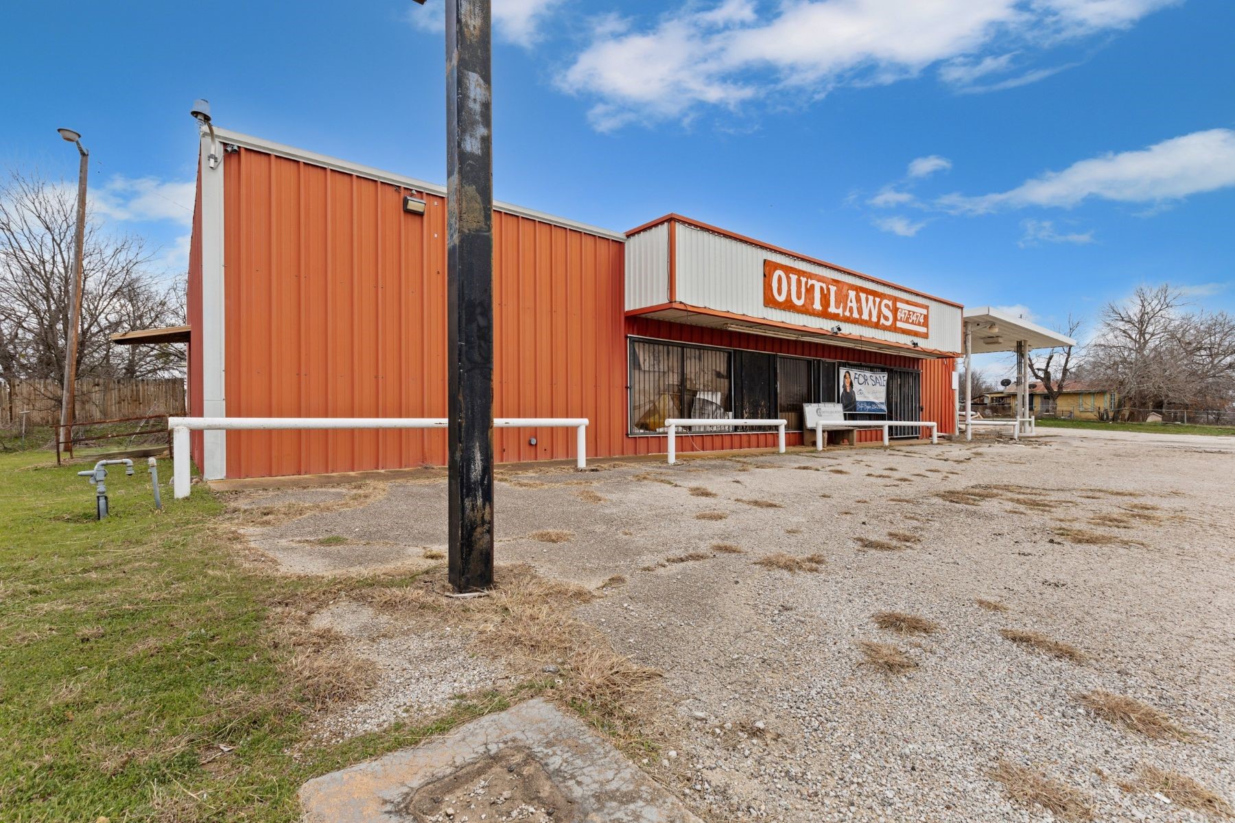 Commercial Sale in Ranger 3