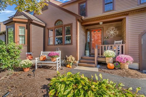 apt-d-14 Hawthorne Vlg, Franklin, MA, 02038-2686 | Card Image