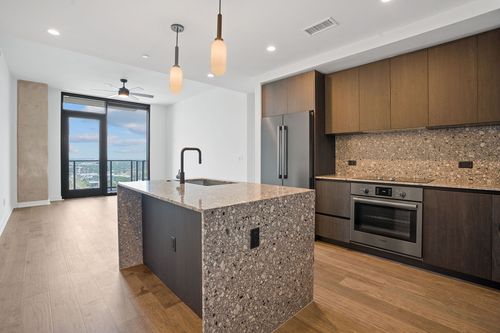 3503-84 N Interstate 35, Austin, TX, 78701-4993 | Card Image