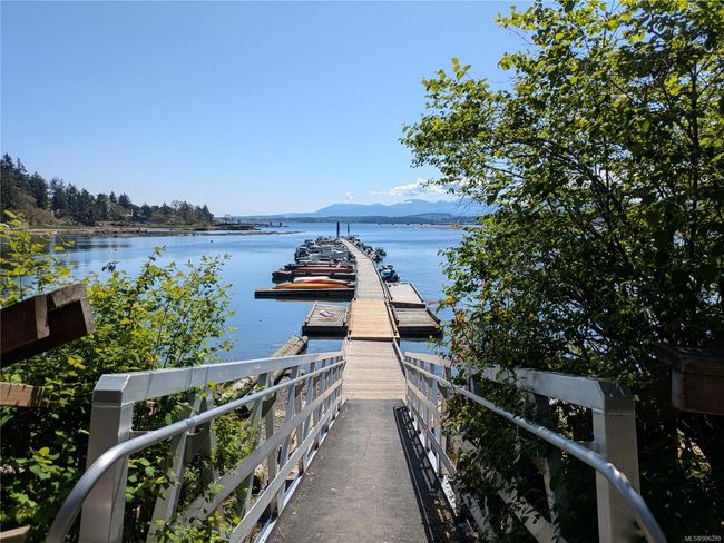 Community dock at Mud Bay | Image 20
