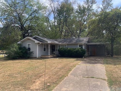503 Brookhart Dr, Searcy, AR, 72143-3701 | Card Image