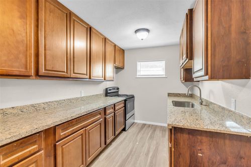 2-4706 Yellowstone Blvd, Houston, TX, 77021-4367 | Card Image