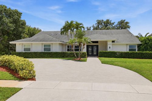 15600 Rolling Meadows Cir, Wellington, FL, 33414-9047 | Card Image