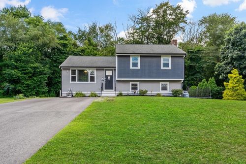 634 Sesame St, North Dighton, MA, 02764-1501 | Card Image