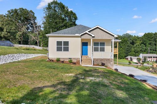220 Frances Dr, Killen, AL, 35645-6741 | Card Image