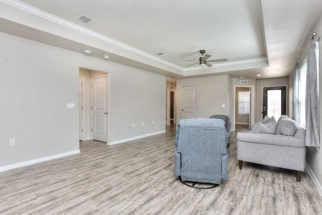 Great Room. | Image 13