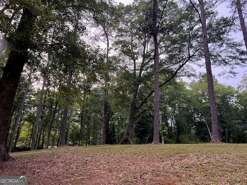 877 Bedwell St, Heflin, AL, 36264-1107 | Card Image