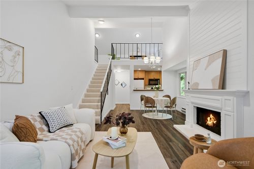 c4-14624 Ne 81st St, Redmond, WA, 98052-3433 | Card Image