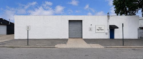 530 Ray Street, Hempstead, NY, 11520 | Card Image