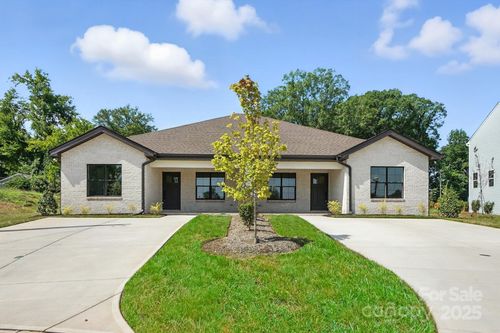 2425 Ellen Ave, Charlotte, NC, 28208-6785 | Card Image