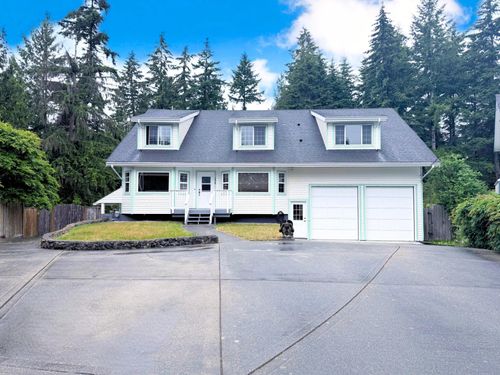279 Lark Road, Gibsons, BC, V0N1V4 | Card Image