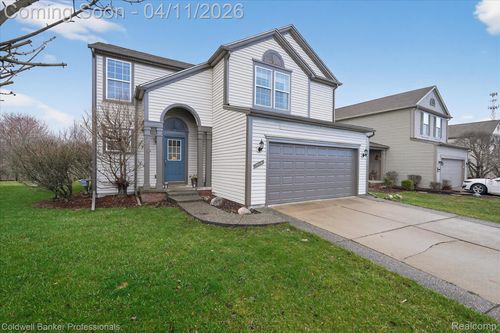 10314 Edgewater Trl, Holly, MI, 48442-9336 | Card Image
