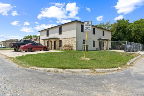 7587 Windsor Oaks, San Antonio, TX, 78239-3566 | Card Image