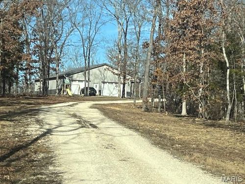 495 Greenbriar Rd, Leasburg, MO, 65535-7243 | Card Image