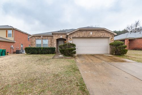 1428 Atkins St, Cedar Hill, TX, 75104-8120 | Card Image