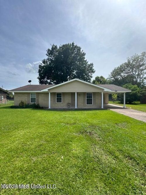 1212 Apple St, Vidalia, LA, 71373-3822 | Card Image