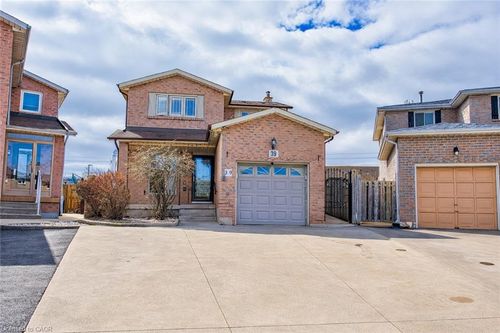 39 Regis Crt, Stoney Creek, ON, L8E4M8 | Card Image