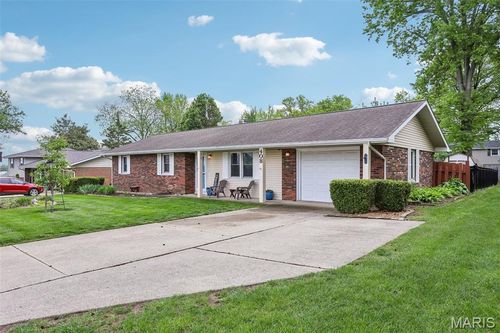 408 Parkview Dr, Lebanon, IL, 62254-1124 | Card Image