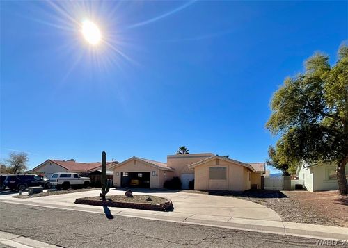 5741 S Sunrise Dr, Fort Mohave, AZ, 86426-9401 | Card Image