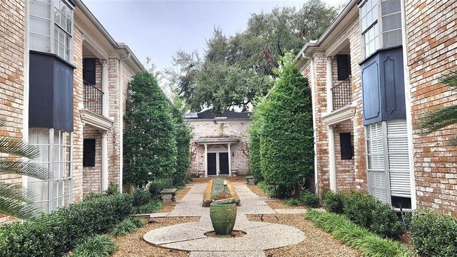 APT-228 - 7900 Westheimer Rd, Townhouse with 2 bedrooms, 2 bathrooms and null parking in Houston TX | Image 8