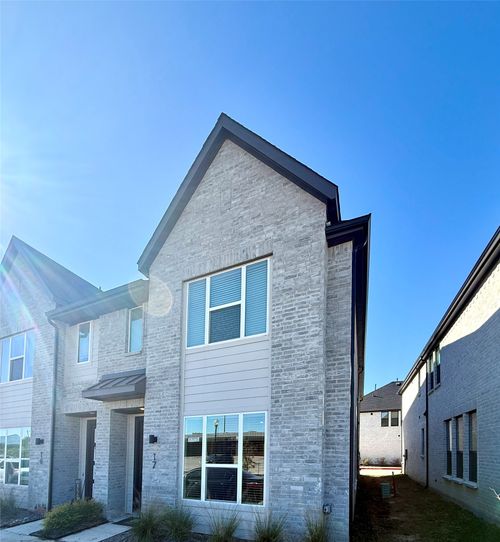 17-12895 Raven Way, Farmers Branch, TX, 75234-1608 | Card Image