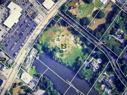 2 Garner Ln, Bay Shore, NY, 11706-8610 | Card Image