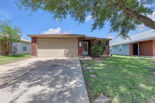 111 David Dr, Hutto, TX, 78634-5080 | Card Image