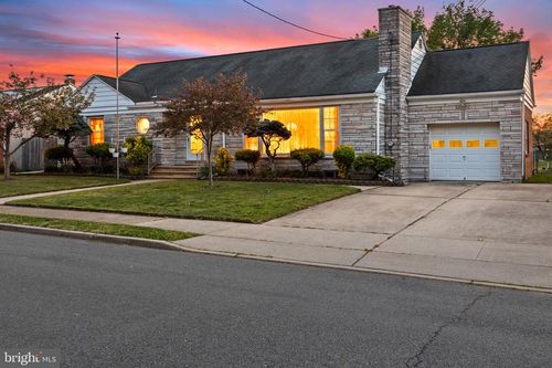 13 Coral Dr, HAMILTON, NJ, 08619-1513 | Card Image