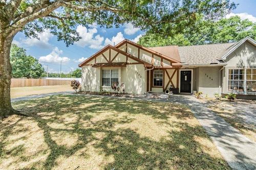 3302 Laurel Dale Dr, TAMPA, FL, 33618-1033 | Card Image