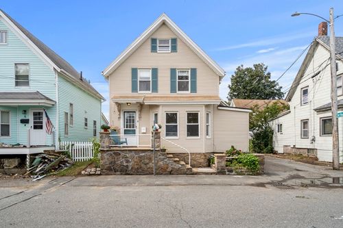 8 Arthur St, Gloucester, MA, 01930-2723 | Card Image