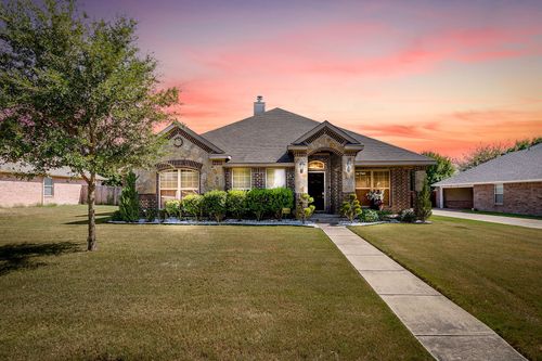 110 Sheri Way, Red Oak, TX, 75154-6526 | Card Image
