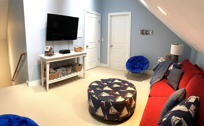 upstairs tv room | Image 24