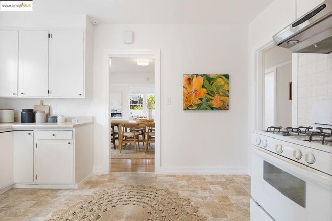 1814 Carleton St, House other with 3 bedrooms, 1 bathrooms and 1 parking in Berkeley CA | Image 12